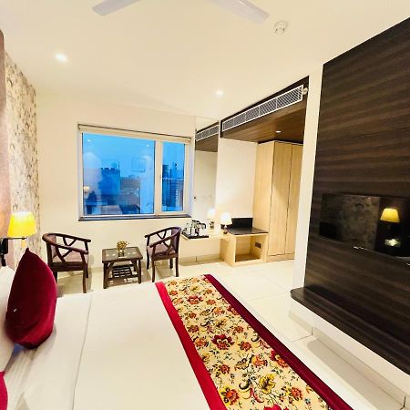 Hotel The Savode - Just 2 Mins From Golden Temple Amritsar Bagian luar foto