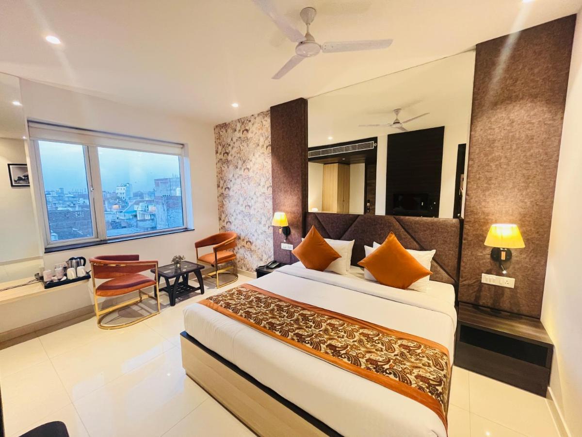 Hotel The Savode - Just 2 Mins From Golden Temple Amritsar Bagian luar foto